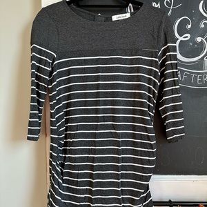 Stitch Fix Laila Jayde Taranto Maternity Button Back Knit Top